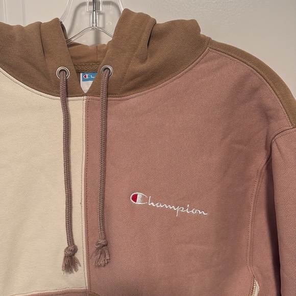 NWT Champion Sweatshirt - Picture 2 of 5